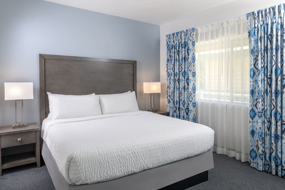 Beachfront Inn and Suites at Dana Point - photo 10