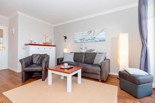 Urlaubstraeume am Meer Wohnung 5 3 539 — 4-Star Luxury Hotel in Ostseebad Kuehlungsborn, Germany