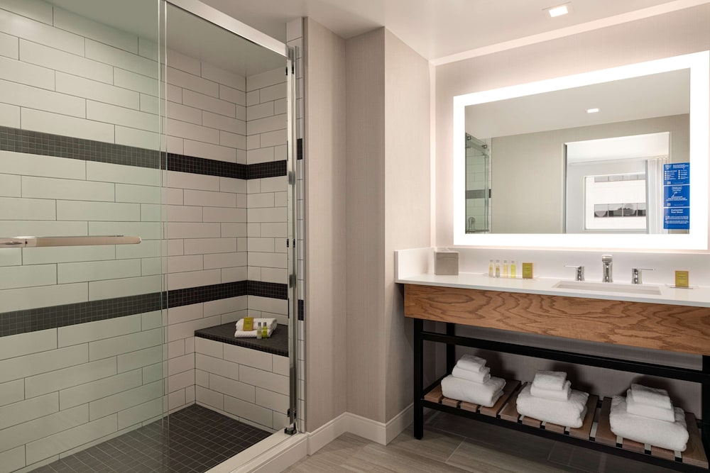 DoubleTree by Hilton Canton Downtown - photo 25