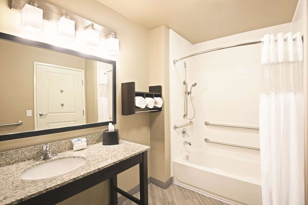 La Quinta Inn & Suites by Wyndham Billings - photo 16