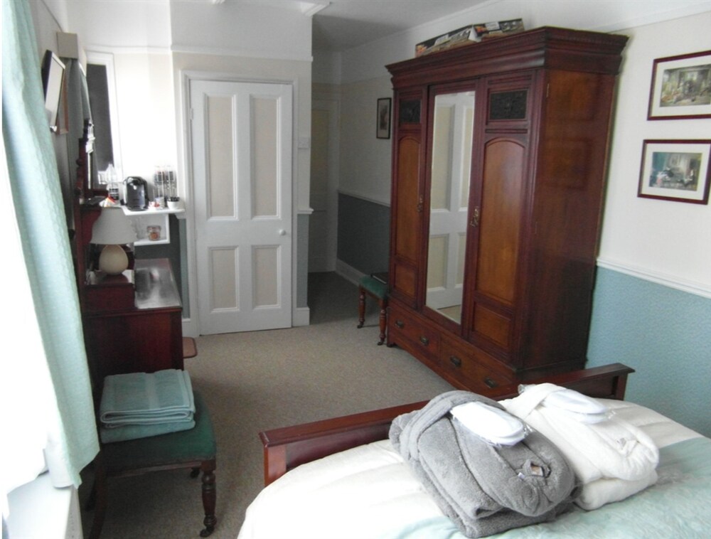 Guestroom