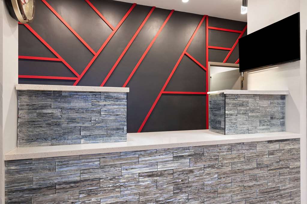 Ramada by Wyndham Bainbridge - photo 7