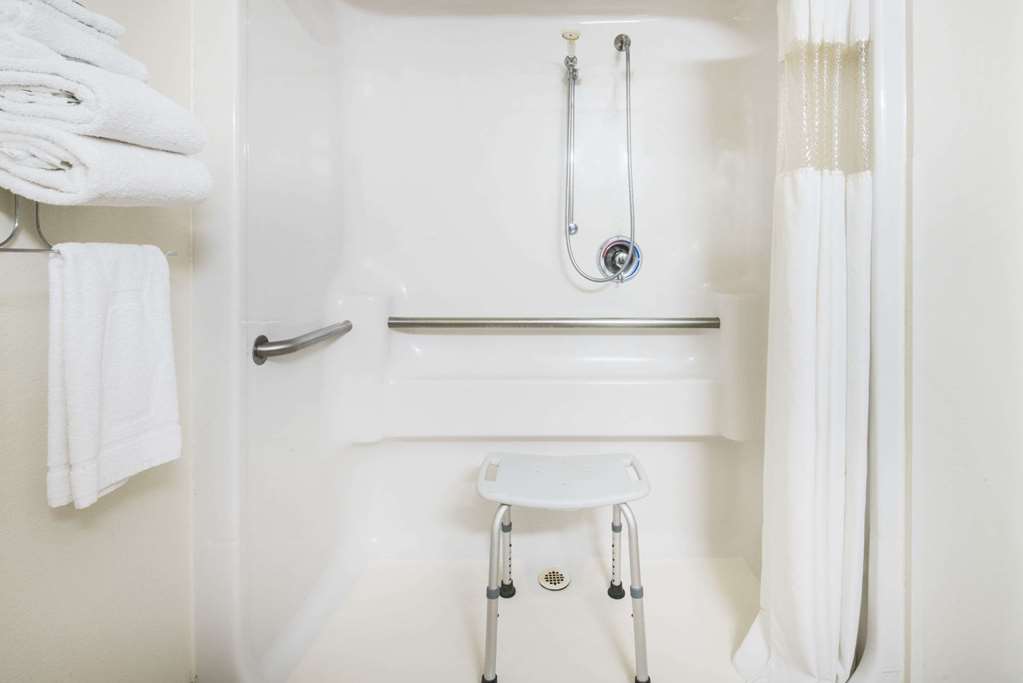 Super 8 by Wyndham Harlingen TX - photo 8
