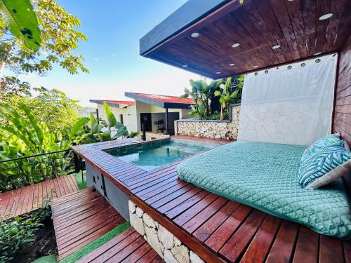 Cabaña Cedro Amarillo Jacuzzi Grande Con Calefacción Cerca a Medellín — hotel in Sopetran