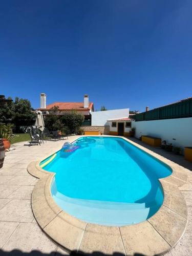 Cafofos da Zeta Cozy Pool House — 4-Star Luxury Hotel in Quinta Do Conde, Portugal