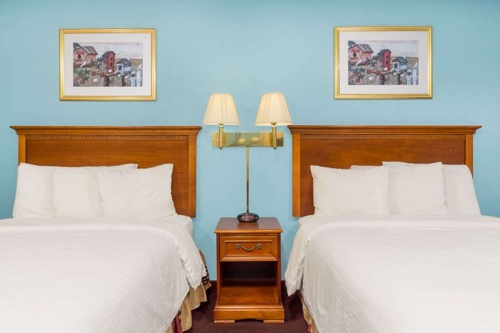 Baymont by Wyndham Huber Heights Dayton - photo 6