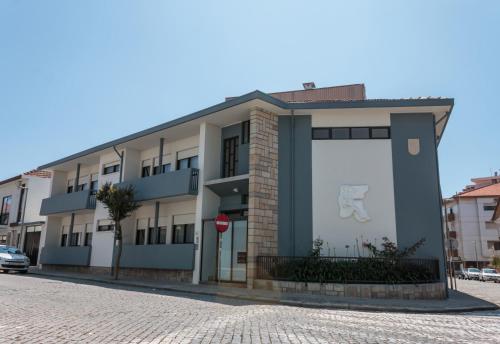 Family Espinho Porto Guesthouse — 4-Star Luxury Hotel in Espinho, Portugal