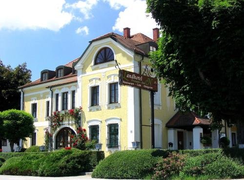 Gasthof Zur Post — Hochstadt
