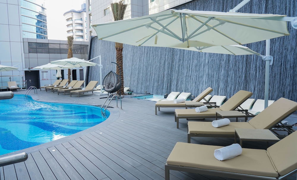 Al Khoory Sky Garden Hotel — 4-Star Luxury Hotel in Dubai, United Arab Emirates