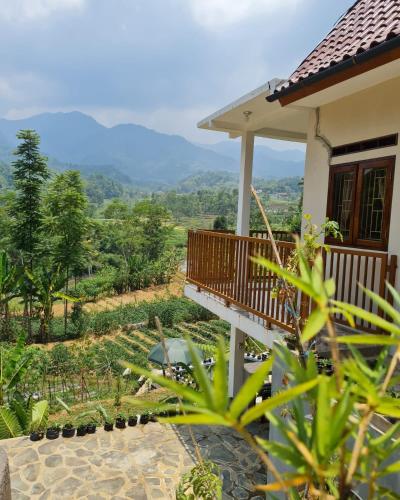 Villa Bumisoka — 4-Star Luxury Hotel in Purwakarta, Indonesia