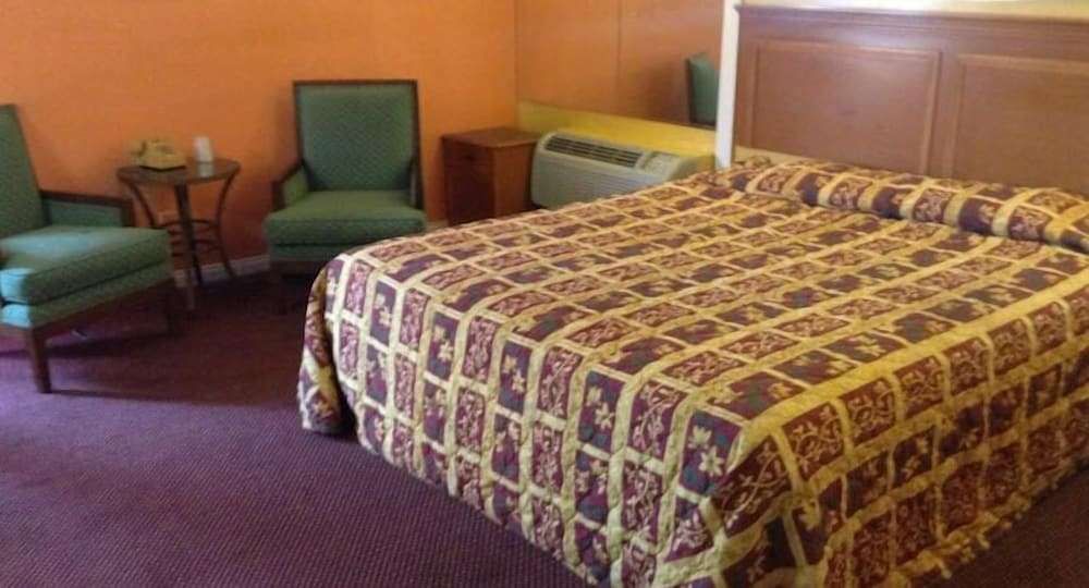 Coast Motel - photo 14