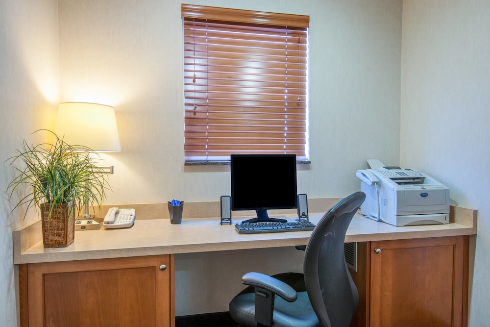 Holiday Inn Express Vernal Dinosaurland by IHG - photo 33