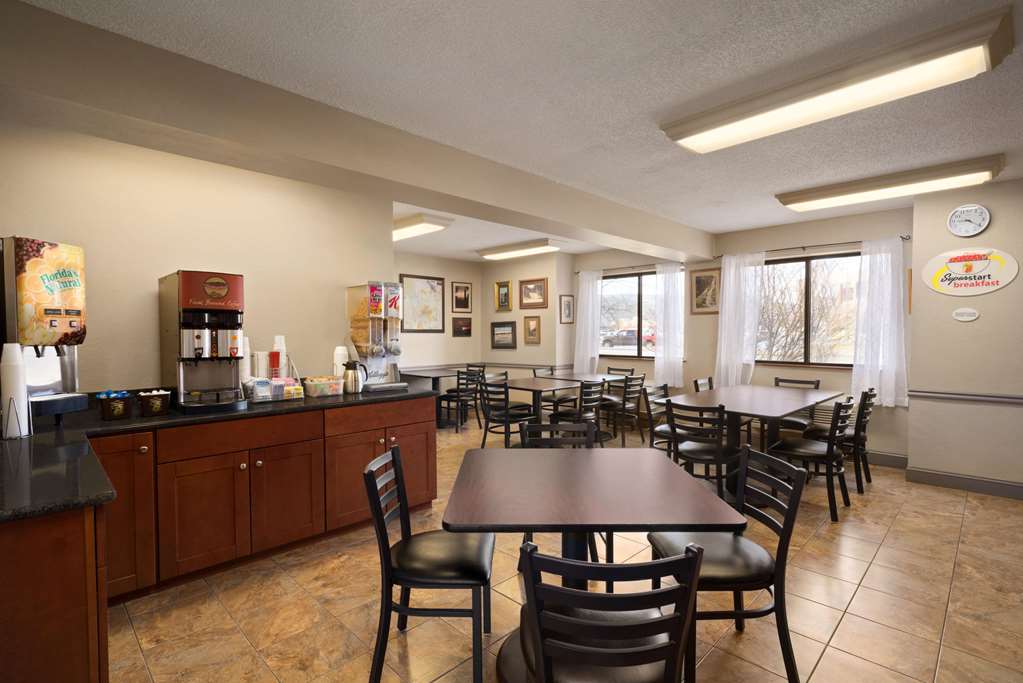 Super 8 by Wyndham Ithaca - photo 6