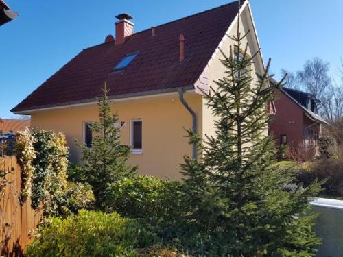 Villa Pepita — 4-Star Luxury Hotel in Kirchdorf, Germany