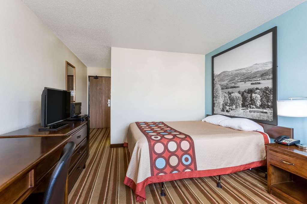 Super 8 by Wyndham Danville VA - photo 3