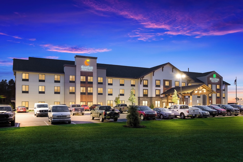 Comfort Inn & Suites Gaylord — hotel in Gaylord