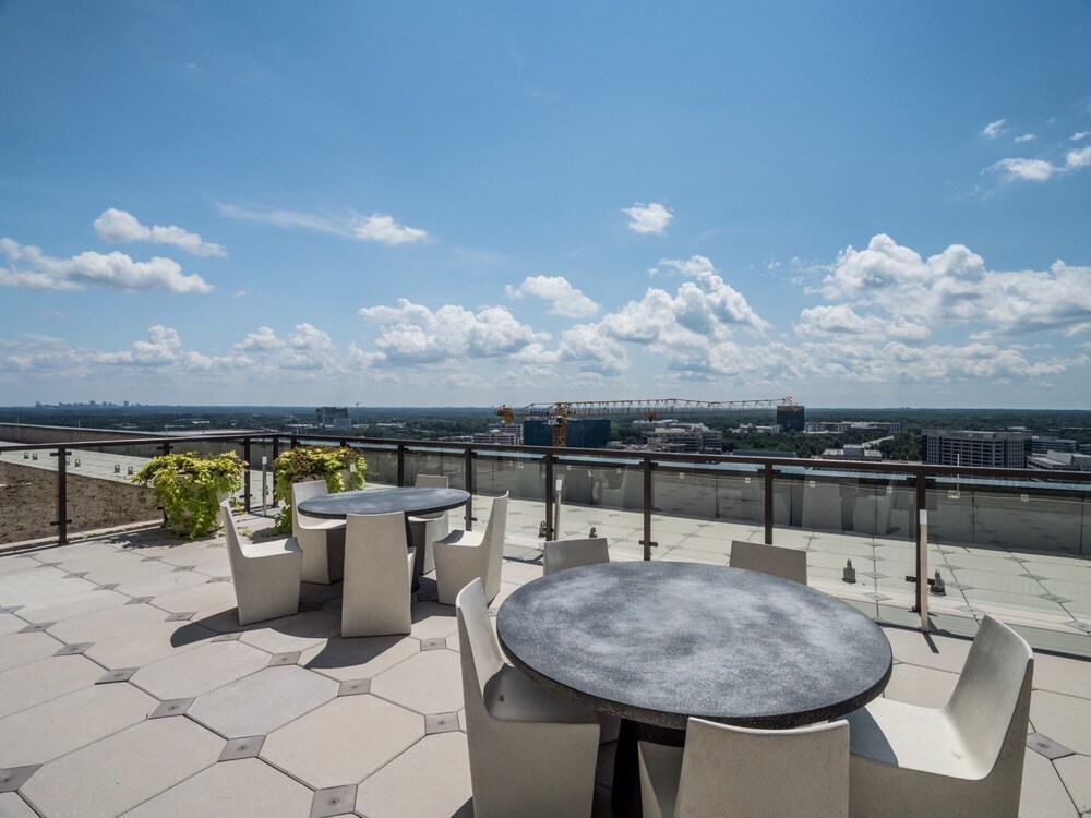 Global Luxury Suites at Reston Town Center - photo 137