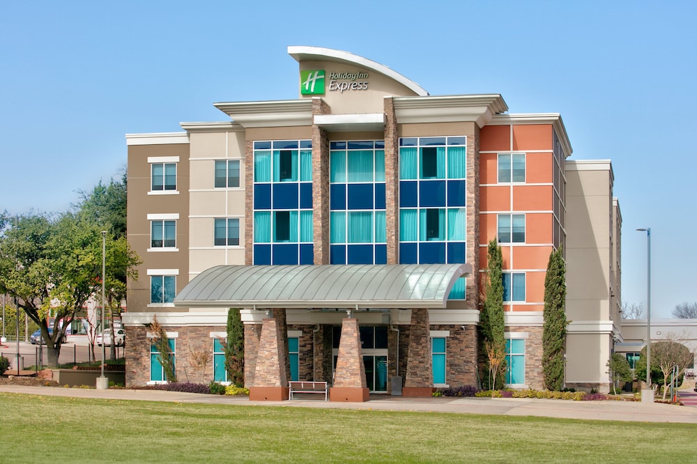 Holiday Inn Express & Suites North Dallas at Preston by IHG - photo 43