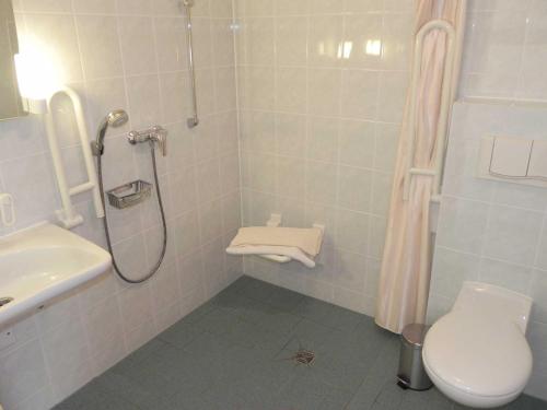 strandnahe Ferienwohnungen — 4-Star Luxury Hotel in Ahlbeck, Germany