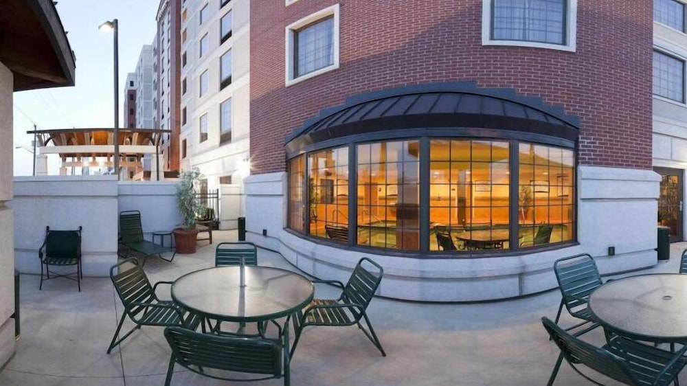 Staybridge Suites Indianapolis Downtown Convention Center by IHG - photo 35