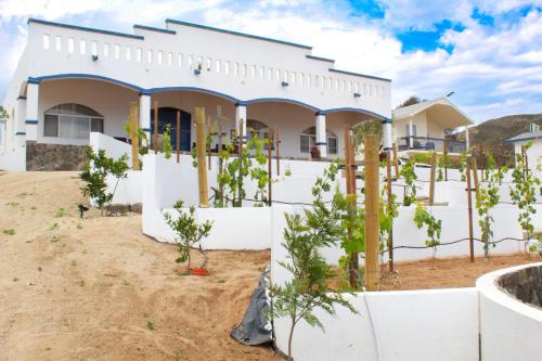 Casa Zazil Uh en Valle de Guadalupe BC — 4-Star Luxury Hotel in Valle De Guadalupe, Mexico