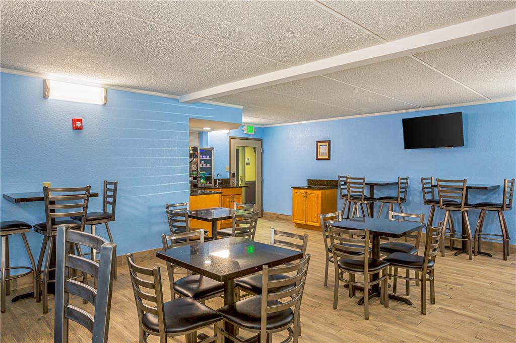 Quality Inn & Suites near Six Flags East - photo 29