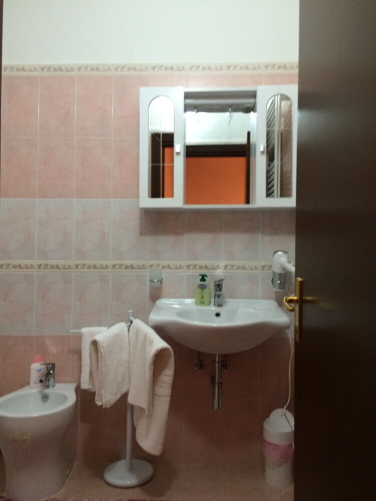 Da Donna Rosa Affittacamere — Pontedera — photo 4