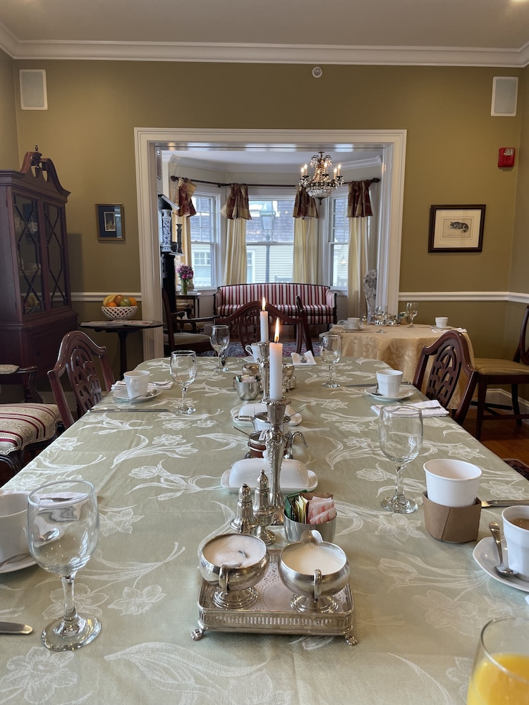 Almondy Inn - photo 124