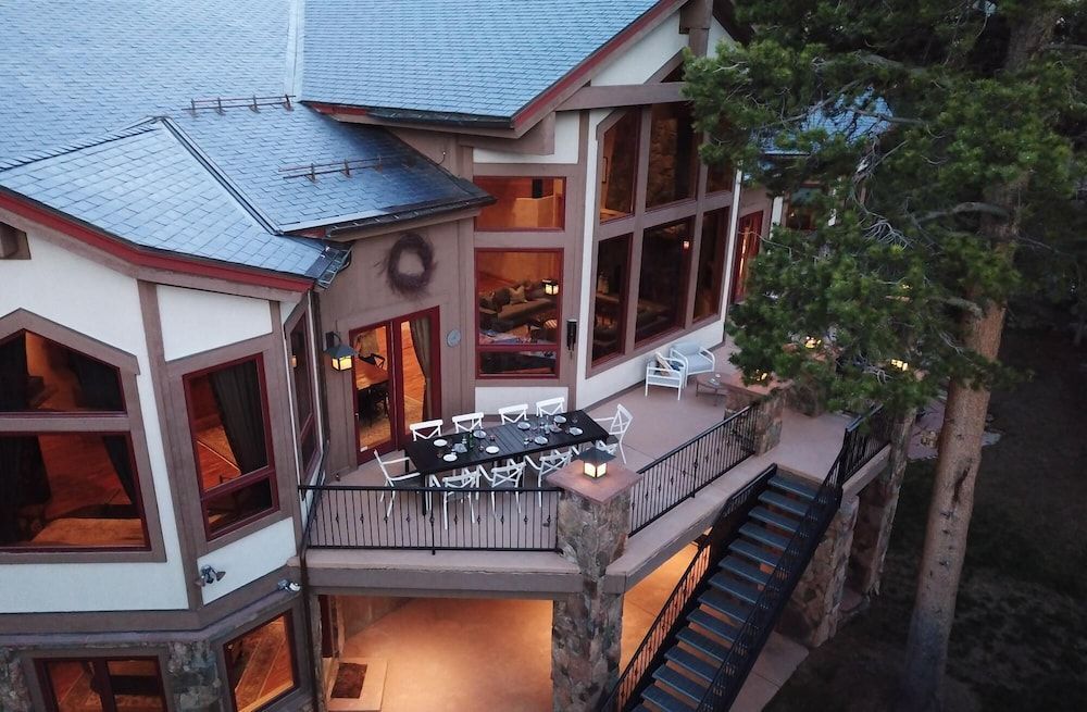 Cherry Ridge by Avantstay Incredible Mountain Mansion w Game Room Hot Tub & Views - featured photo