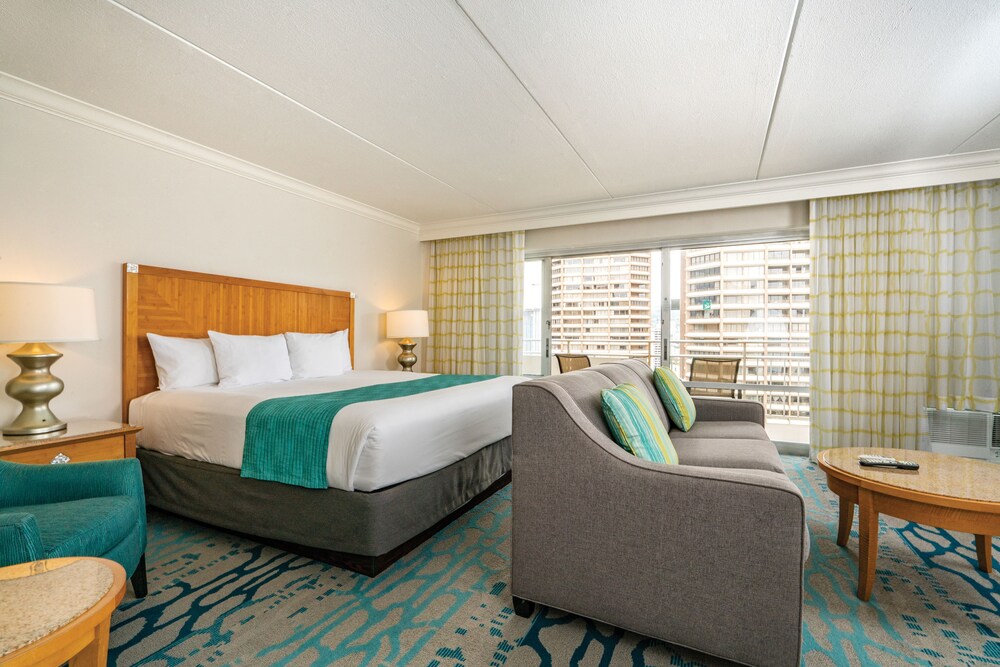 Waikiki Marina Resort at the Ilikai - photo 5