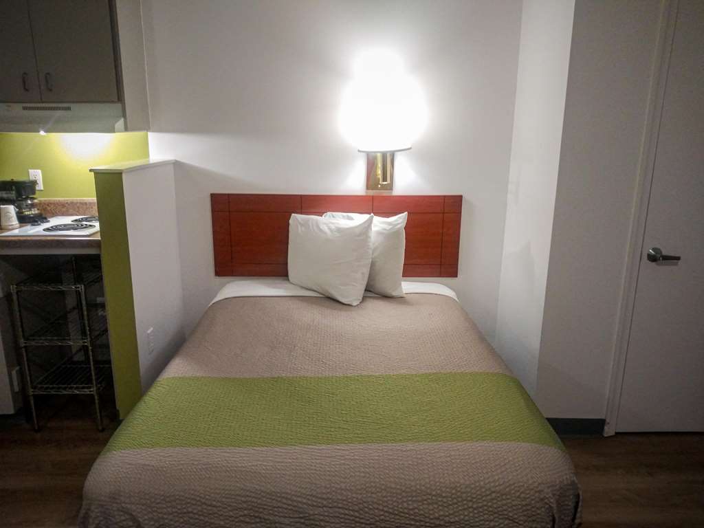 Studio 6 Hampton VA Langley AFB Area - photo 3