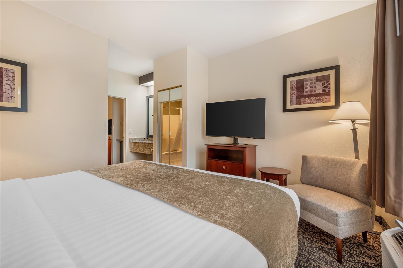Best Western Plus Boulder Louisville - photo 21