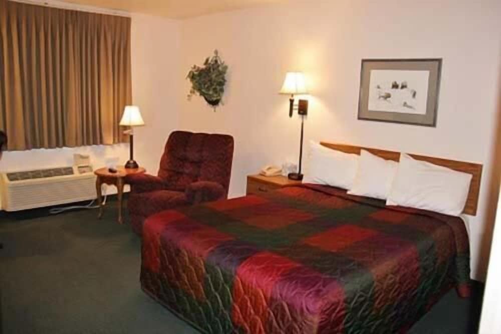 Colstrip Inn & Suites - photo 5