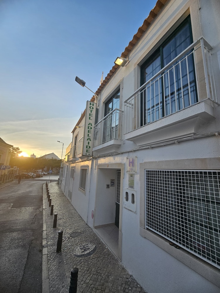 Adelaide Hotel - carbon neutral hotel in Faro