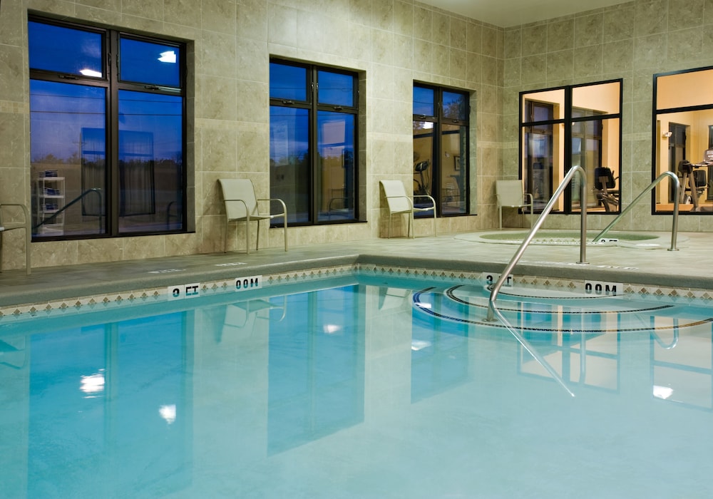 Holiday Inn Express & Suites Borger by IHG - photo 12