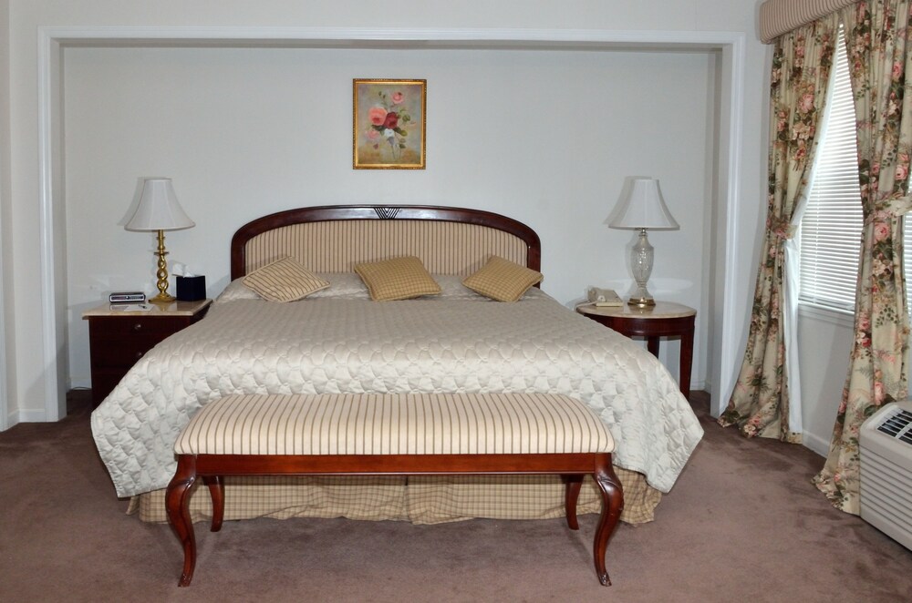 Four Seasons Country Inn - photo 11