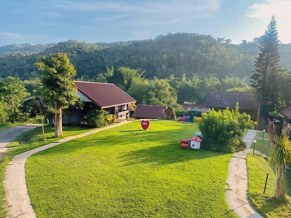 Saitharn Iyara Resort & Spa in Sai Yok, Thailand