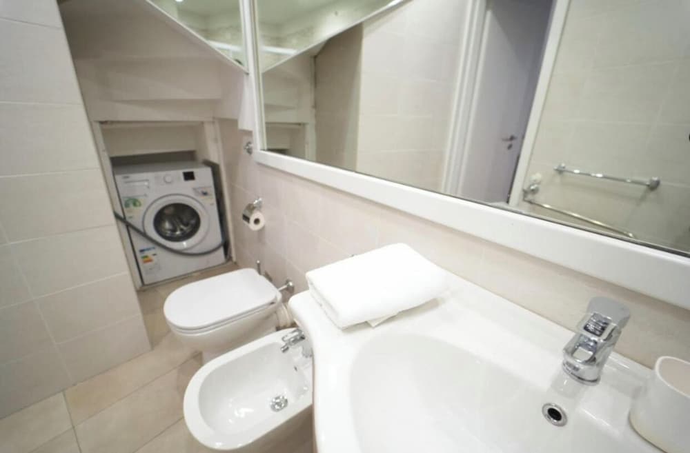 Residenza Bernini — 4-Star Luxury Hotel in Rome, Italy