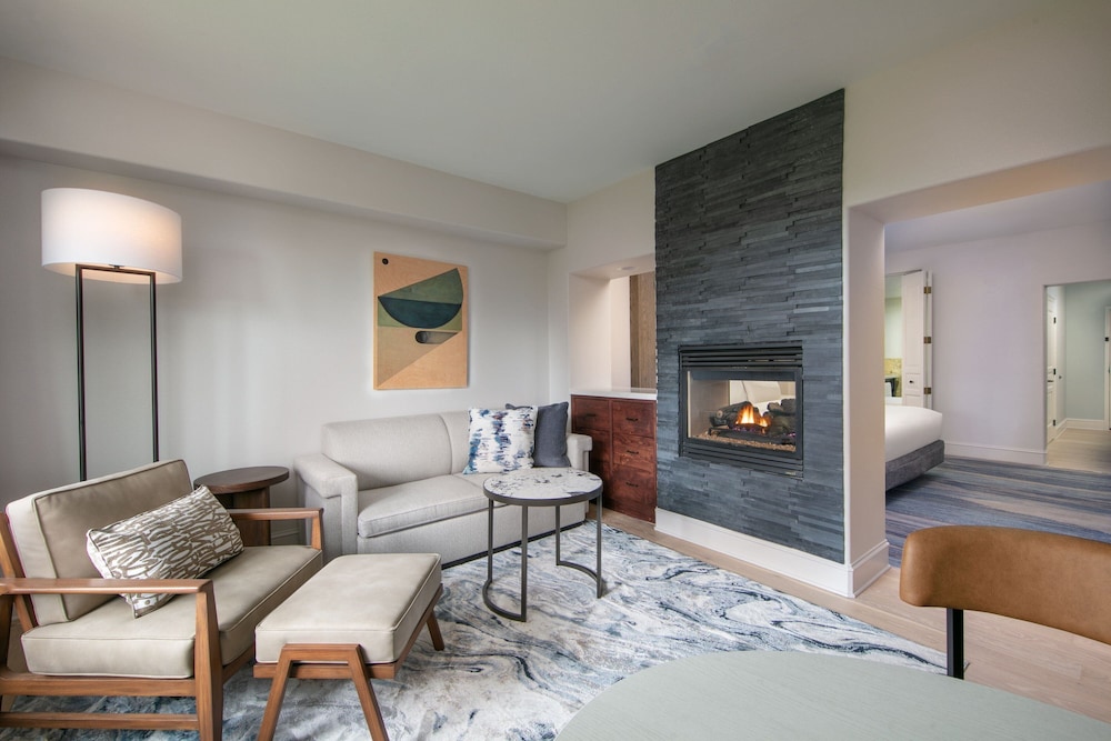 The Westin Sacramento Riverfront Hotel & Spa - photo 22
