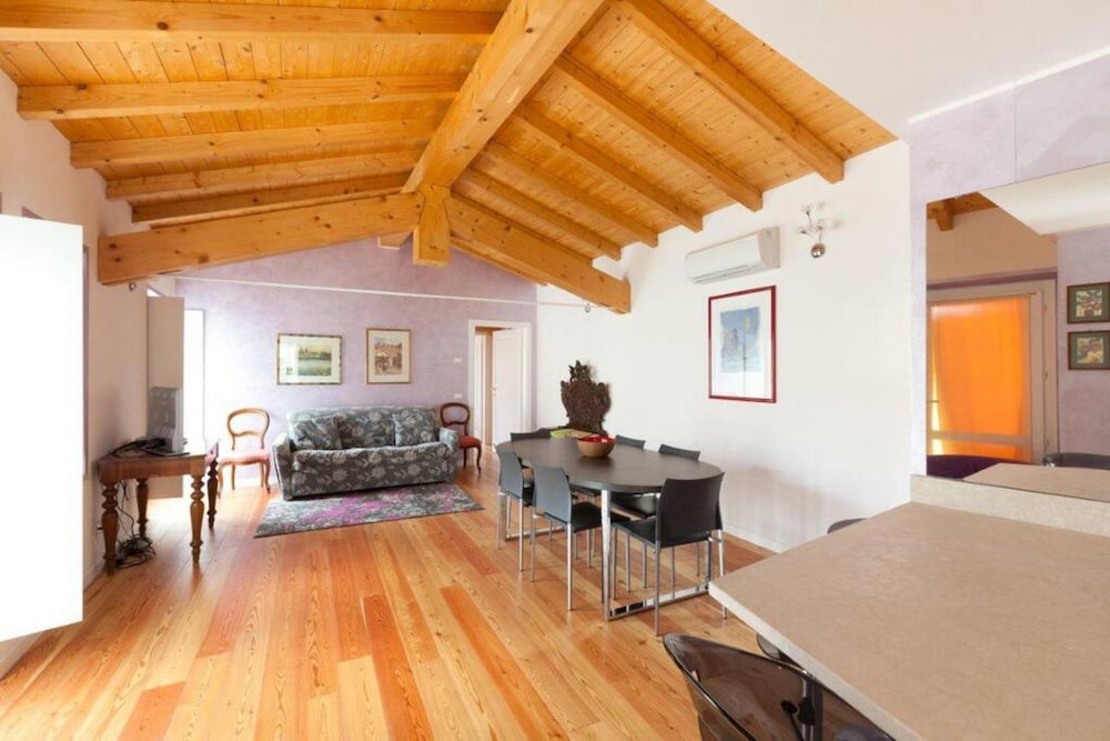 Barchi Resort Apartments Suites Villa Castello Loft Villa Castello — hotel in San Felice Del Benaco