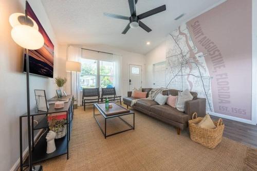 Luxury Bungalow in STA Pet friendly — 4-Star Luxury Hotel in Saint Augustine, United States