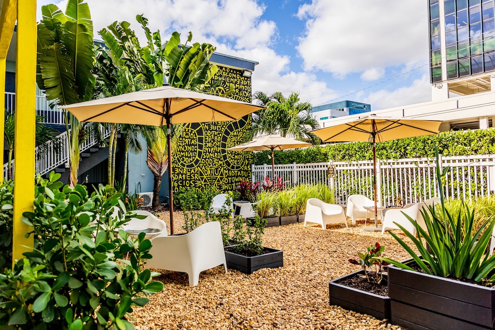 Up Midtown - carbon neutral hotel in Miami