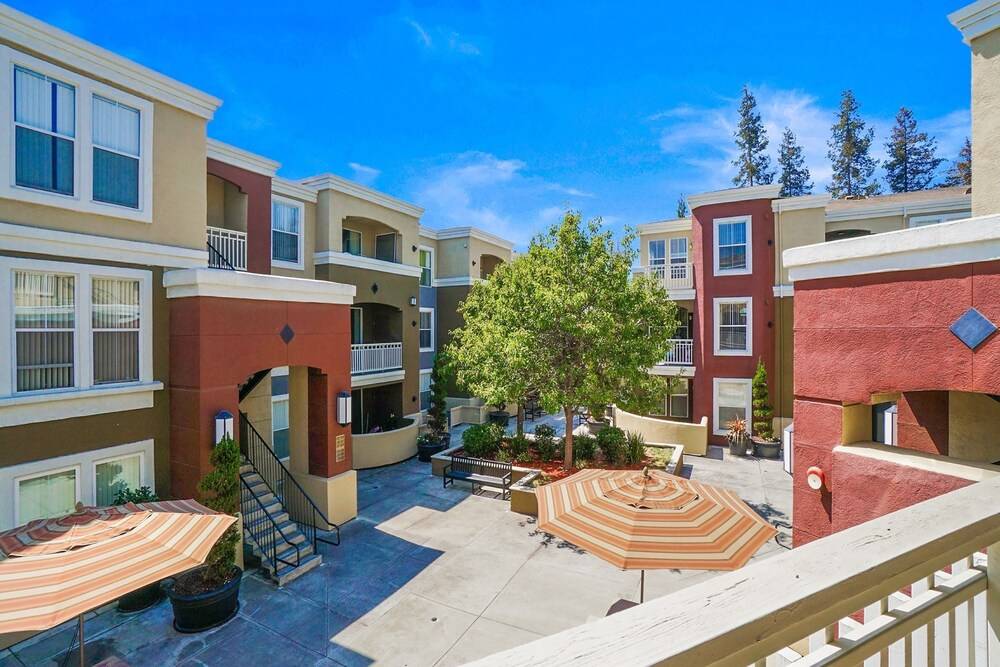 Global Luxury Suites in Cupertino - photo 35