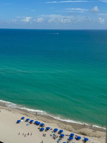 Marena Resort — 4-Star Luxury Hotel in Sunny Isles Beach, United States