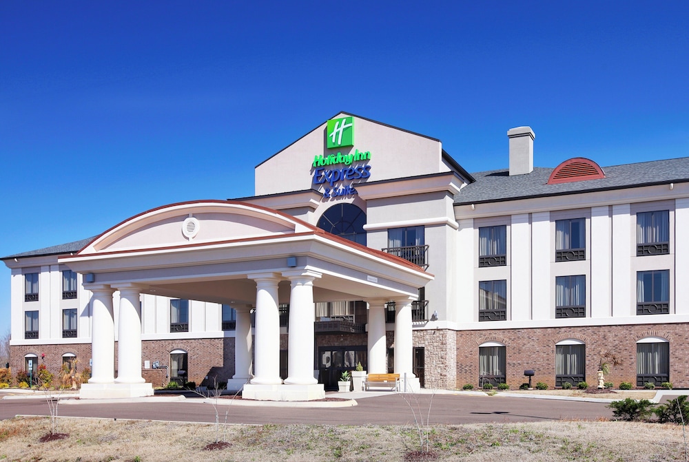 Holiday Inn Express Suites Covington By Ihg — Covington