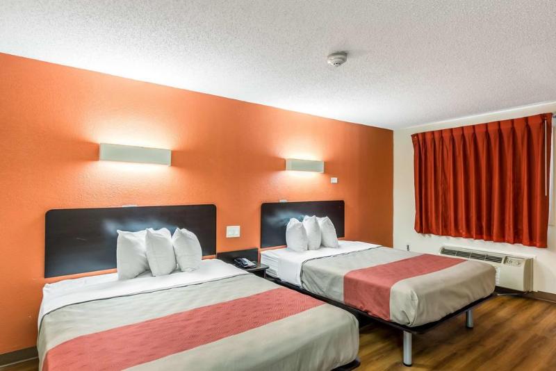 Motel 6 New Brunswick NJ - photo 19