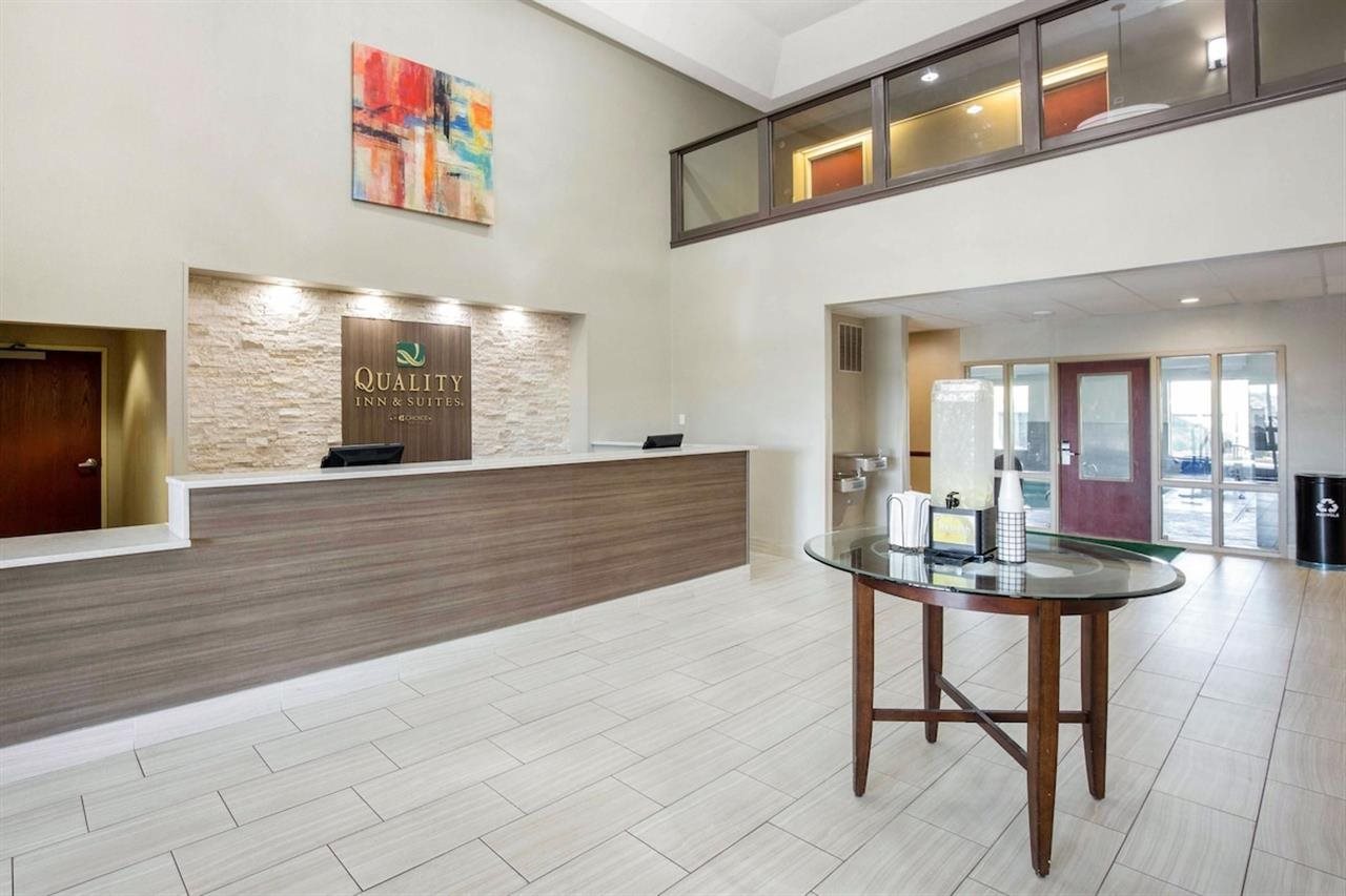 Quality Inn & Suites Arnold St Louis - photo 15