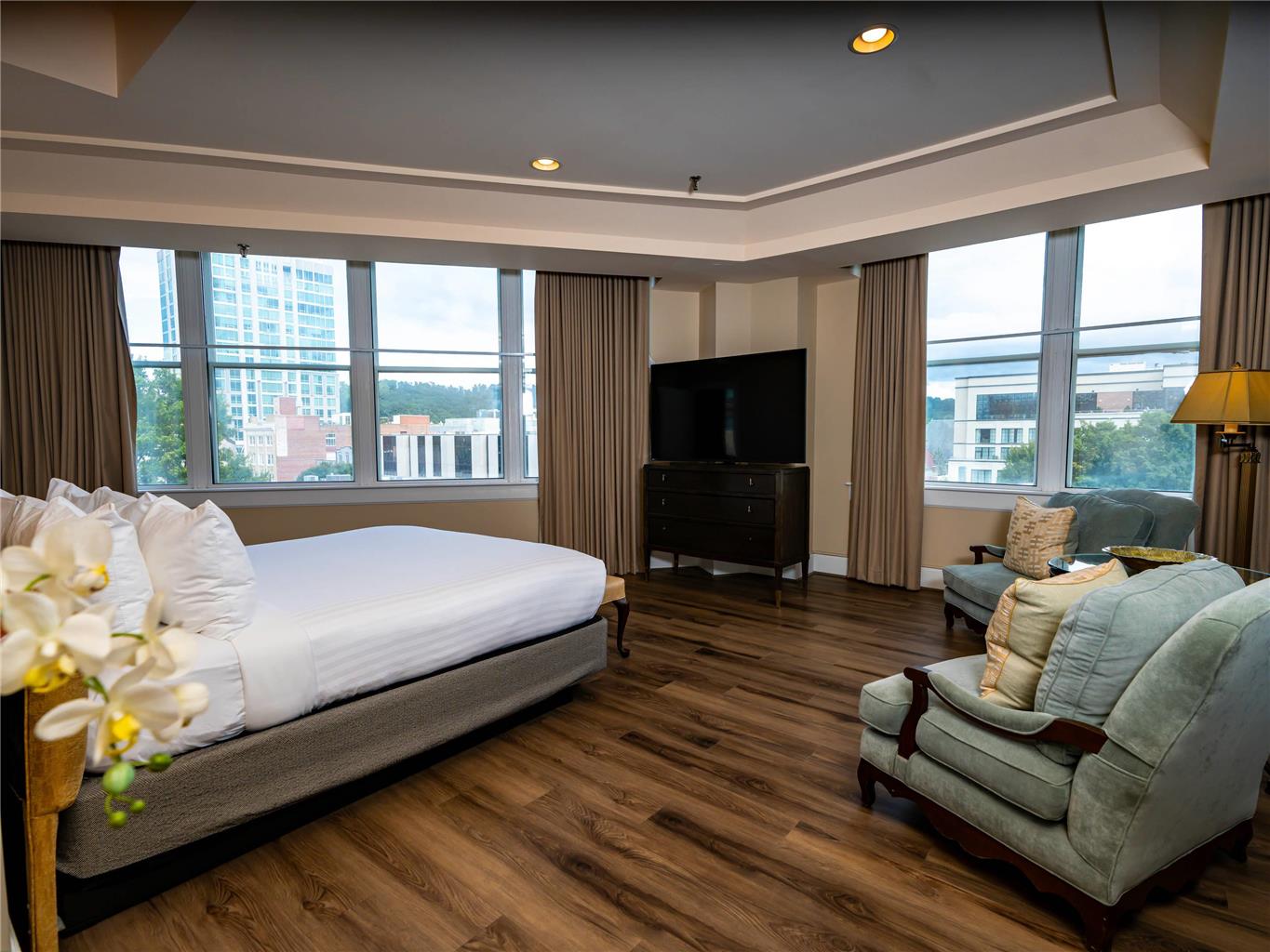 Haywood Park Hotel an Ascend Collection Hotel - photo 12