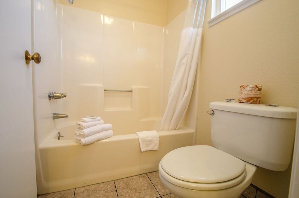 Salinas Inn - photo 5