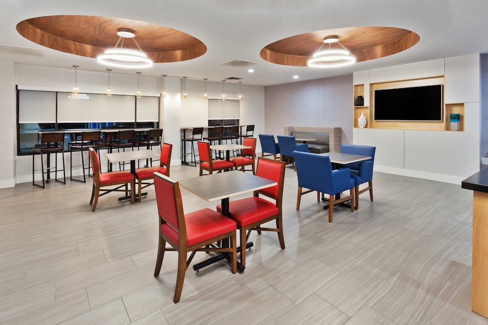 Holiday Inn Express & Suites Rome East by IHG - photo 37